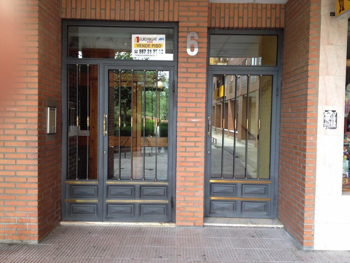 Apartamento Piso León Exterior foto
